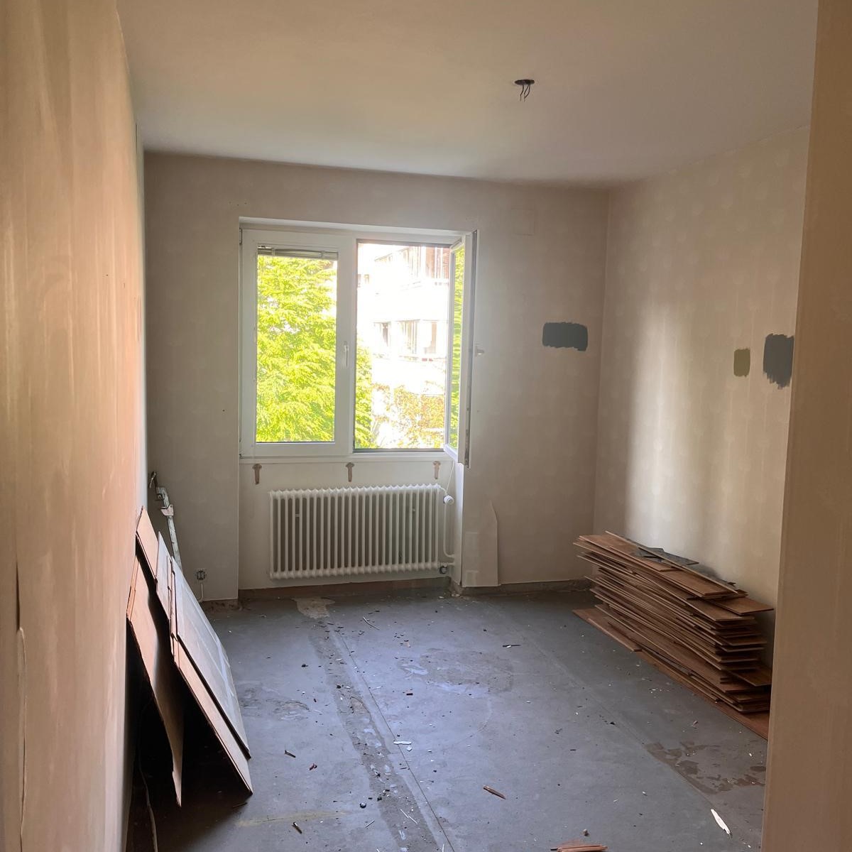 Före. Renovering av ett rum i Malmö.